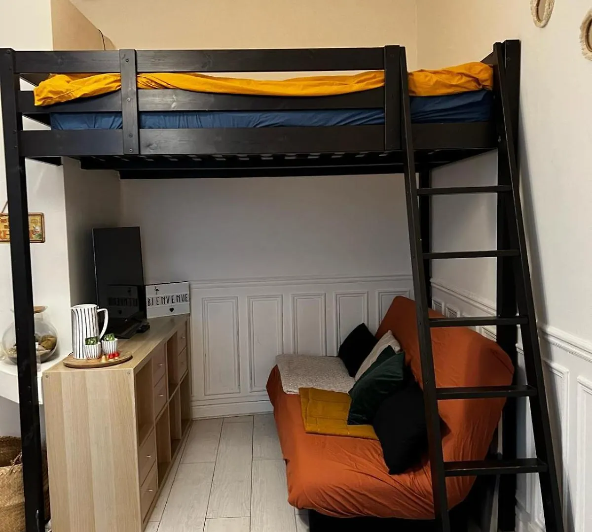 Studio Cosy Proche Pere-Lachaise Paris France